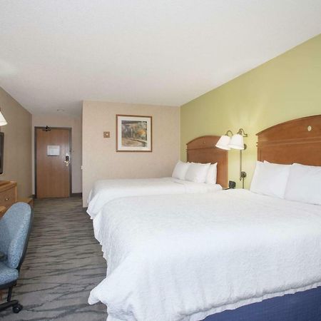 Hotel Baymont By Wyndham Thornton Exterior foto