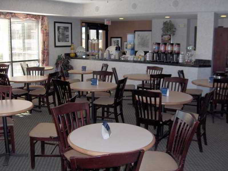 Hotel Baymont By Wyndham Thornton Restaurant foto