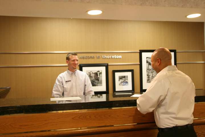 Hotel Baymont By Wyndham Thornton Interior foto