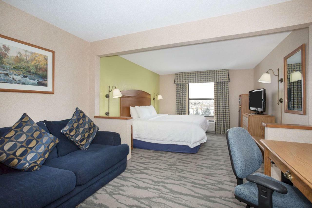 Hotel Baymont By Wyndham Thornton Exterior foto